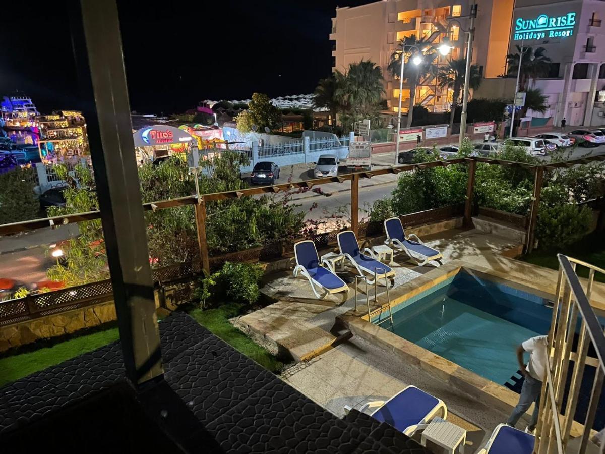 Lilly Lounge And Pool Accommodation For Adults Only フルガダ エクステリア 写真